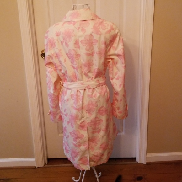 Lovely spring trenchcoat - Picture 5 of 8